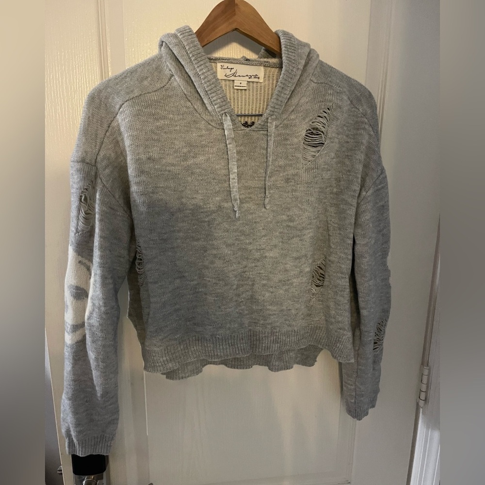 Vintage Havana Gray Distressed V-Neck hooded Sweater with skull‎